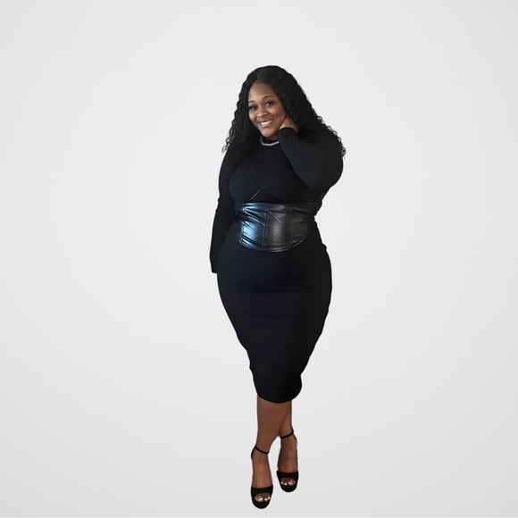 Chic Black Long Sleeve Midi Dress with Leather Corset - Picture 3 of 4